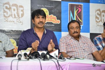 Jayammu Nischayammu Raa Movie Preview Press Meet